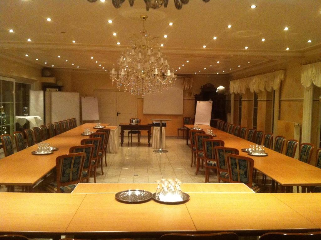 Studentenmuehle Hotel - Restaurant Nomborn Dış mekan fotoğraf