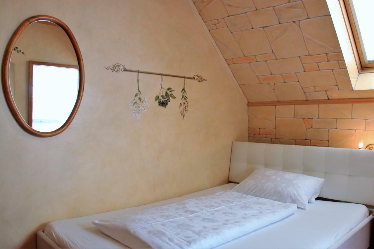 Studentenmuehle Hotel - Restaurant Nomborn Dış mekan fotoğraf