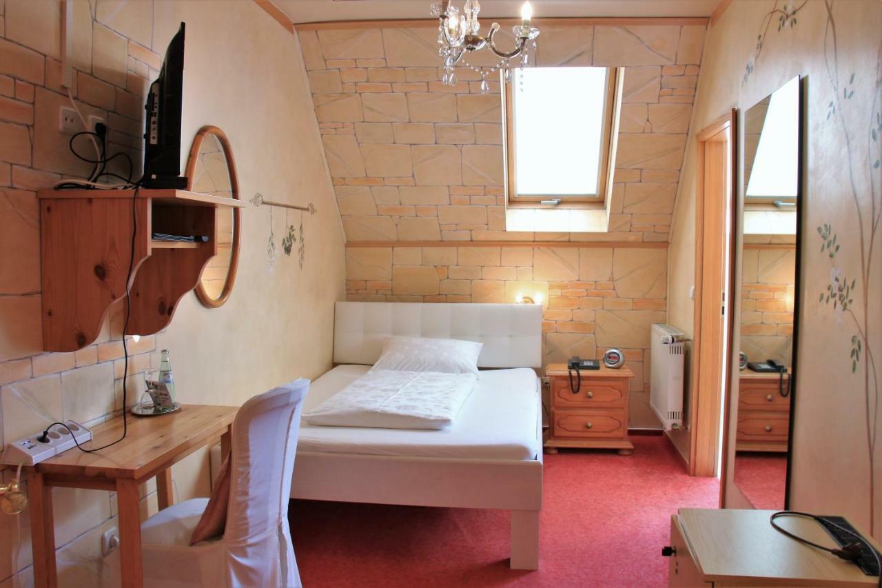 Studentenmuehle Hotel - Restaurant Nomborn Dış mekan fotoğraf
